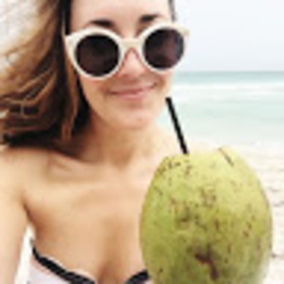 Meet your Posher, Ashley - Picture 1 of 1